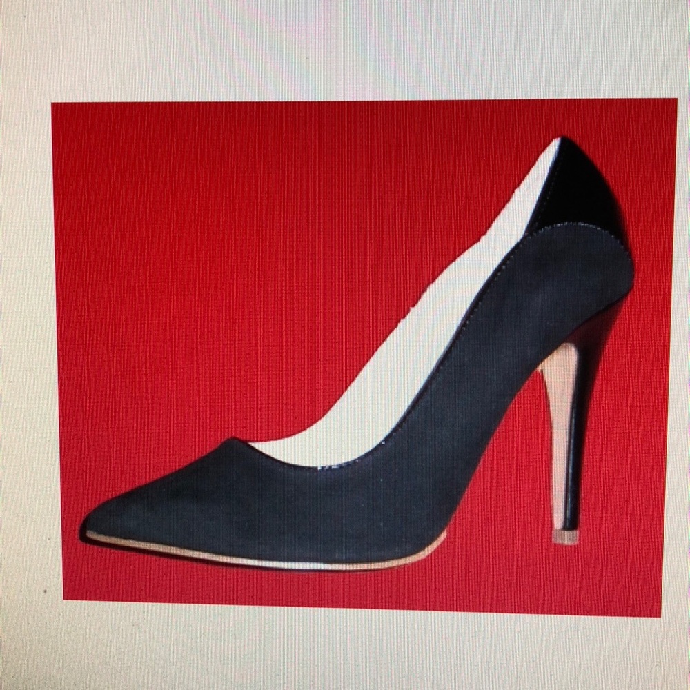 NIB Victoria's Secret Black Suede Leather Pumps